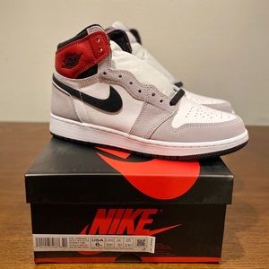 Air Jordan 1s Light Smoke Grey